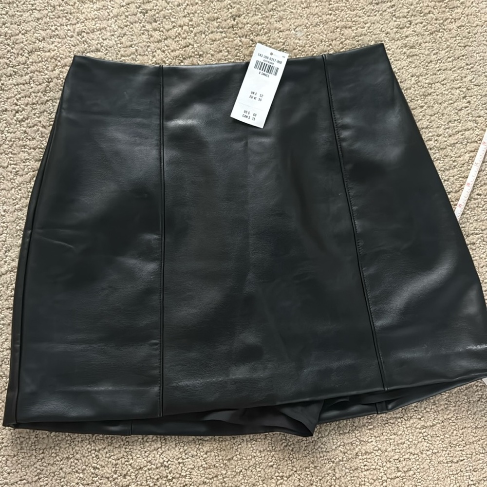 Abercrombie and fitch vegan leather skirt